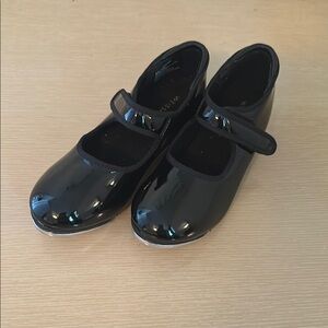 Weissman Shiny Black Kids Velcro Tap Shoes sz 1YM